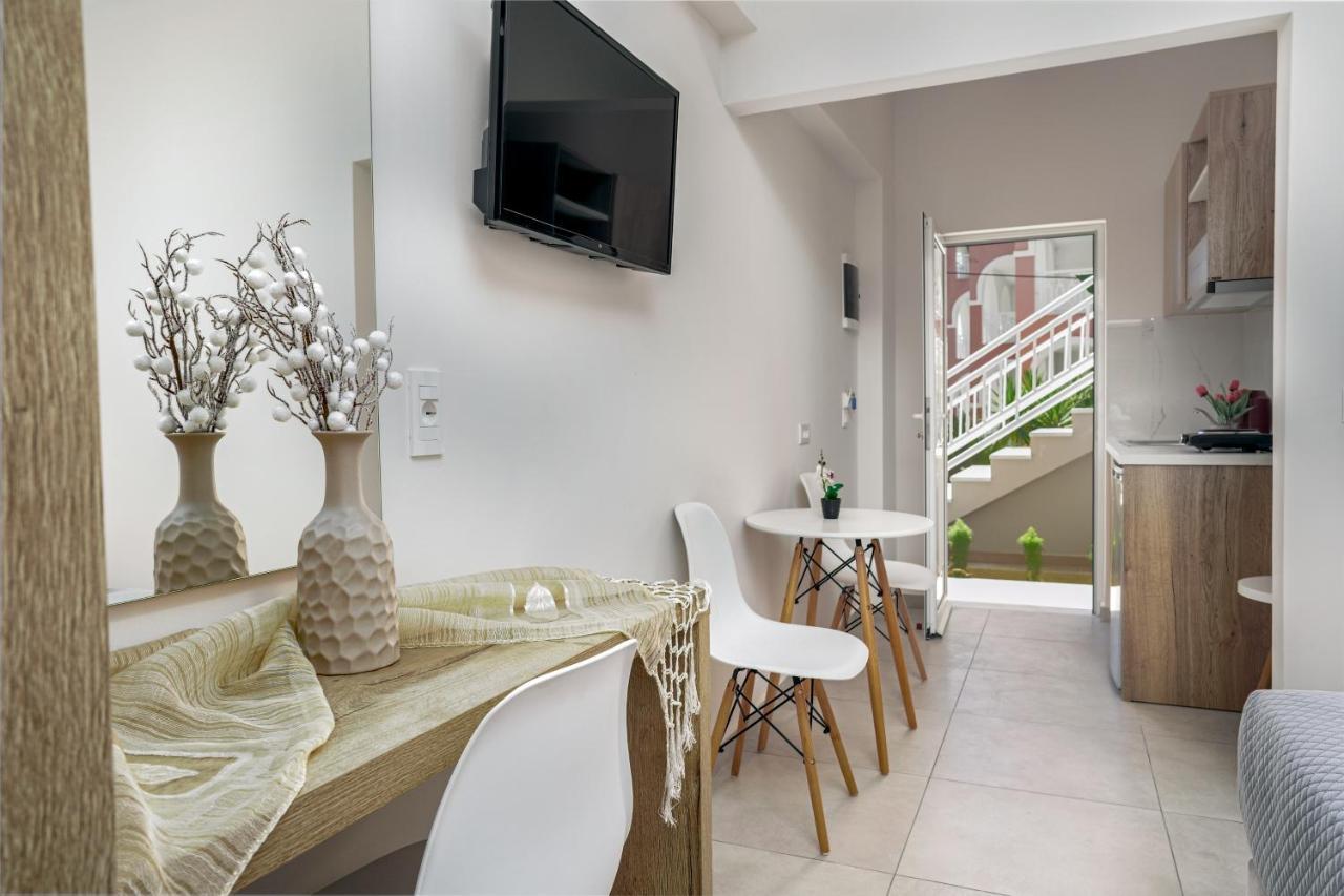 Antonis Apartments Kalamákion 외부 사진