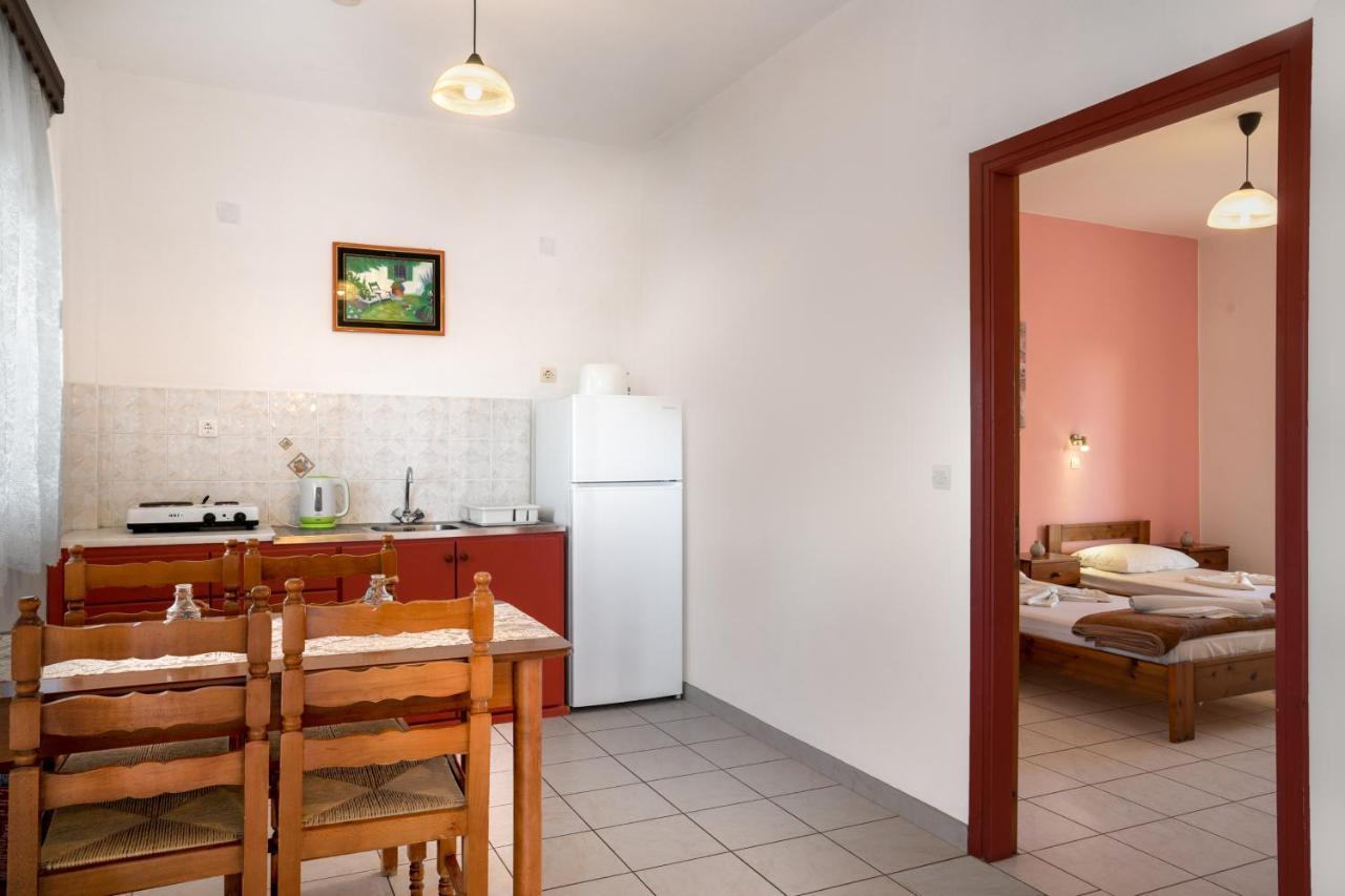 Antonis Apartments Kalamákion 외부 사진
