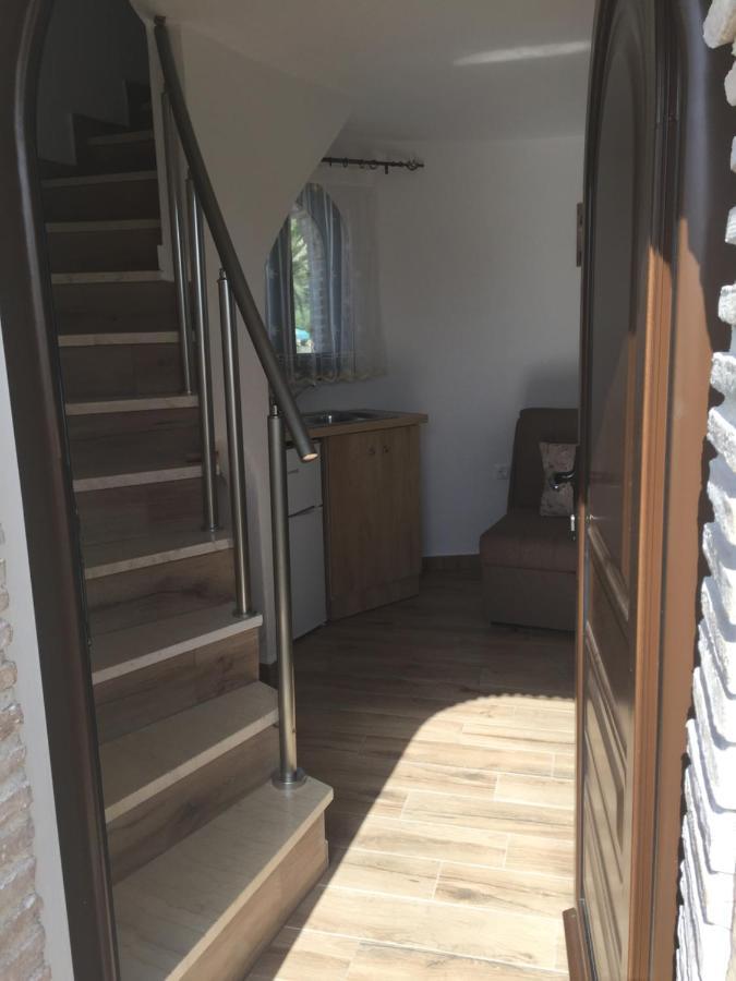 Antonis Apartments Kalamákion 외부 사진